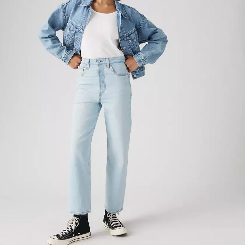 Levi Ribcage Straight Light Wash Denim Jeans